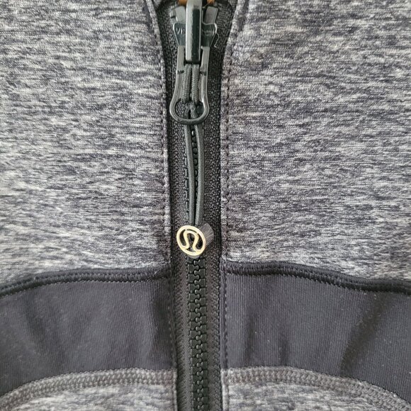 Lululemon "Find Your Bliss" Black & Grey Reversible Track Jacket-LL Size 10* - Picture 4 of 10